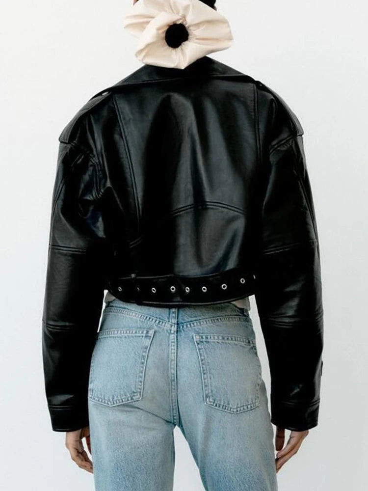 jaqueta couro sintetico feminina preta, blazer de couro sintético feminino, blazer couro sintetico feminino, jaqueta feminina couro sintético, jaqueta couro sintetico feminina, jaqueta couro sintetico feminino,